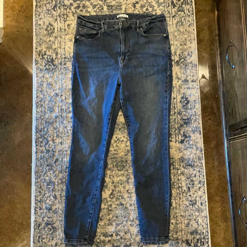 Good American - Good Leg Jeans